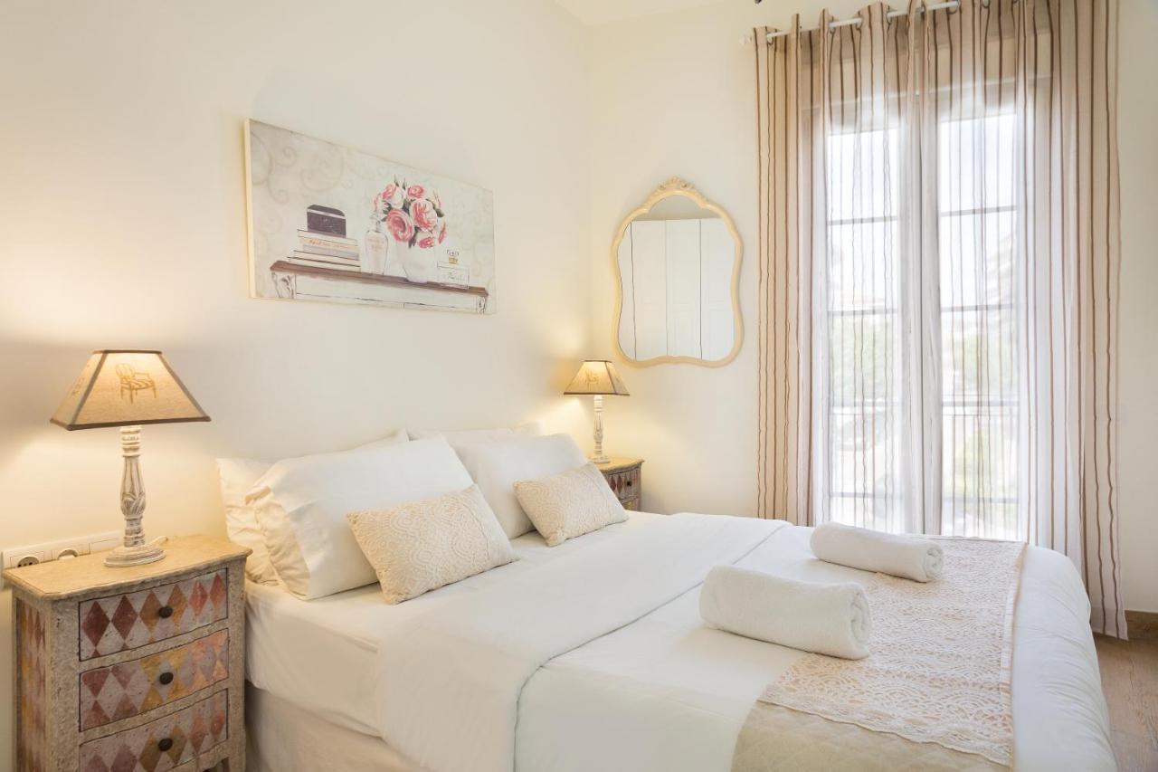 Sitges Spaces Beach House-4 Bedrooms, 3 Bathrooms, Large Terrace, Jacuzzi, Center-Beach Extérieur photo